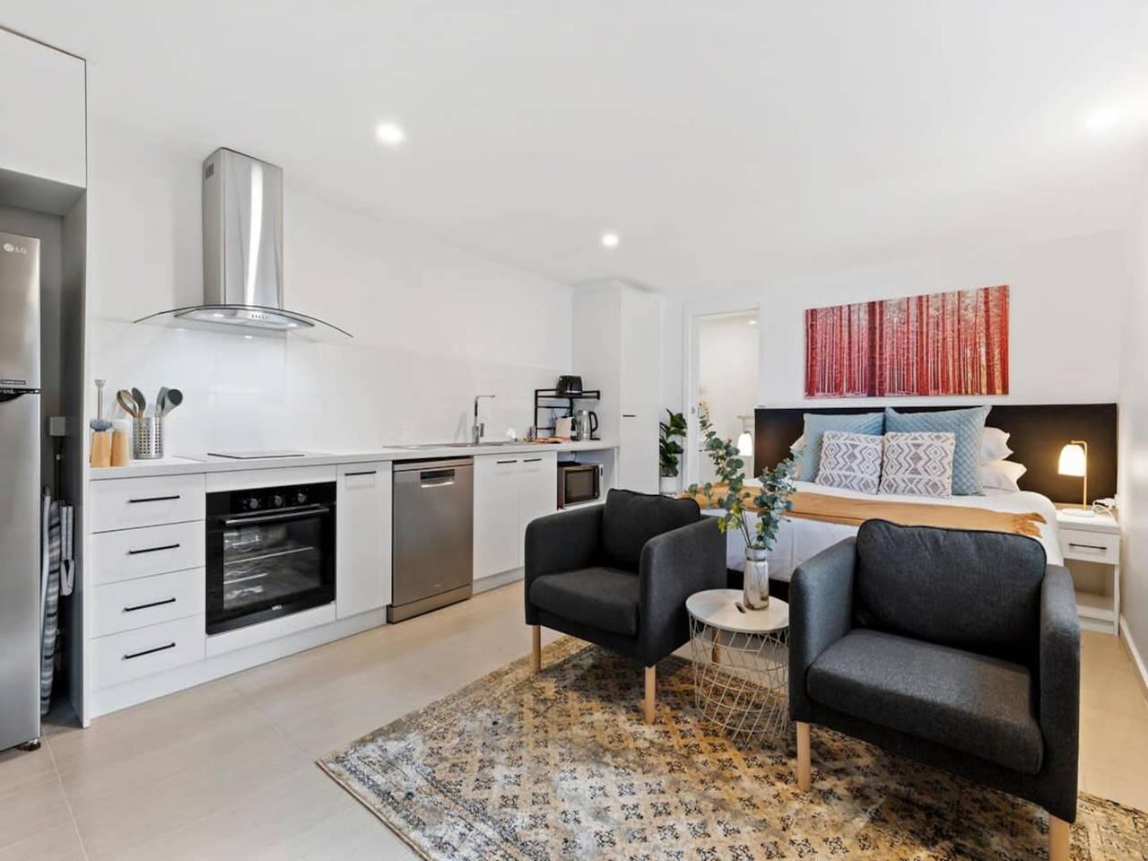 Entire apartment, Cozy 1-Bed Studio Near Cafes and Shops in Melbourne, Glen Eira City