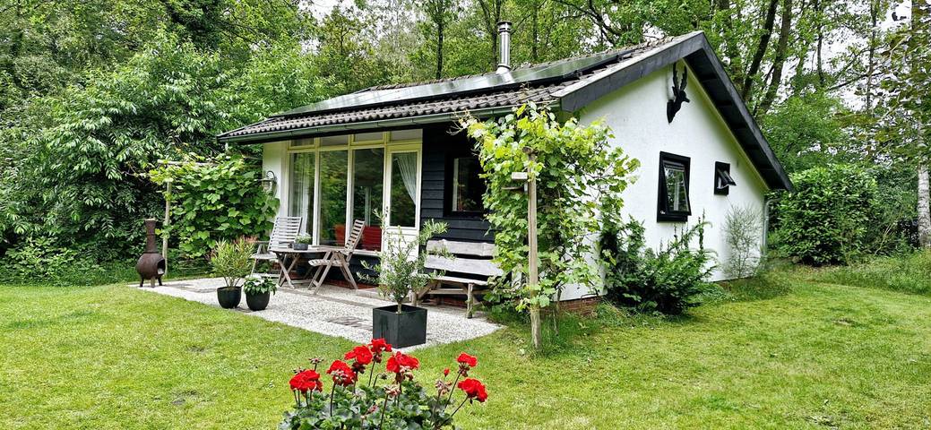 Bungalow für 2 Personen, mit Terrasse in Drenthe