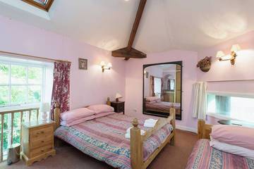 Cottage for 20 People in Belper, Derbyshire, Photo 1