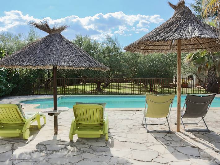 Villa pour 8 personnes, avec jardin et piscine, animaux acceptés