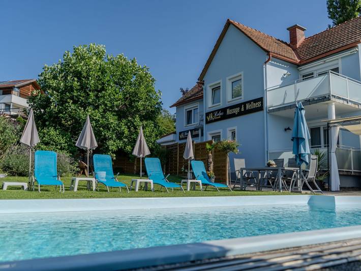 Ferienhaus für 4 Personen, mit Balkon und Terrasse sowie Garten und Pool in Bad Gleichenberg