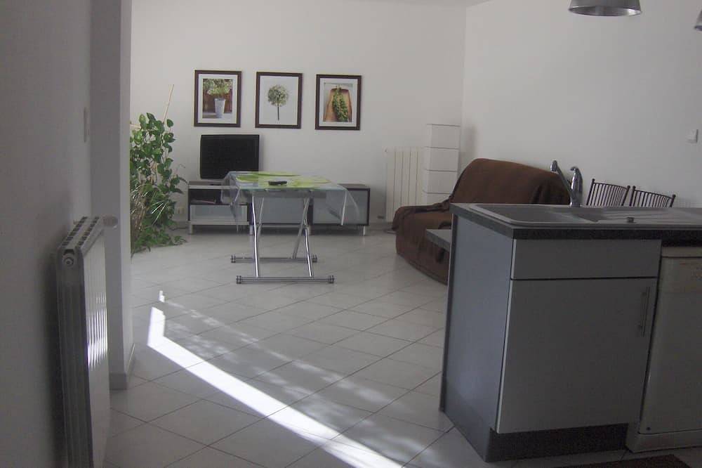 Appartement entier, Appartement climatise excellent état  (58m²) Pujaut (30) 8km  d'Avignon in Pujaut, Région de Nîmes