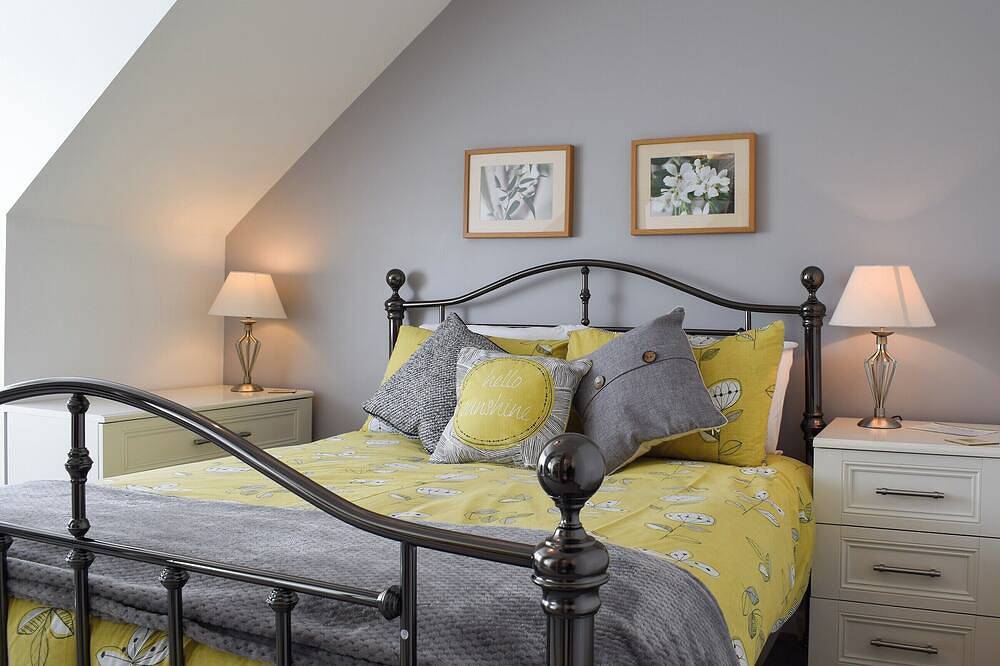 4 bedroom accommodation in Crail, near Anstruther in Crail, Fife region