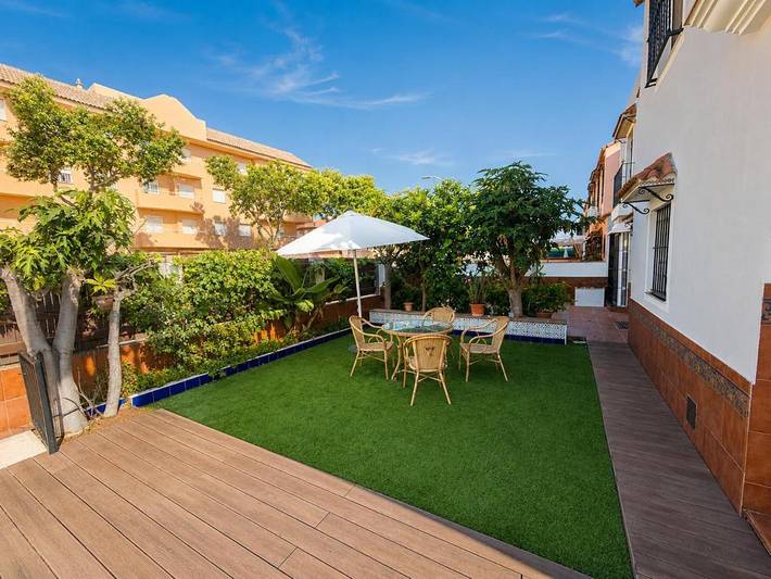 Casa rural para 9 personas, con Balcón y Terraza además de Jardín y Piscina en Chipiona - 4