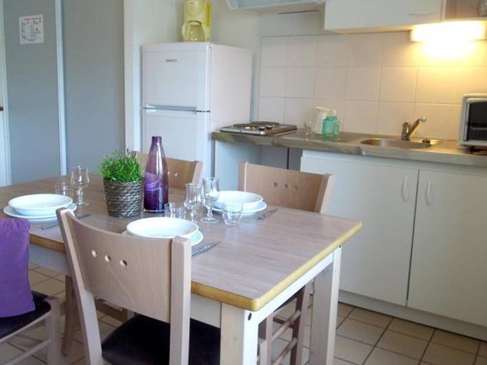 Camping pour 4 personnes, avec bassin pour enfant dans le Cantal - 4