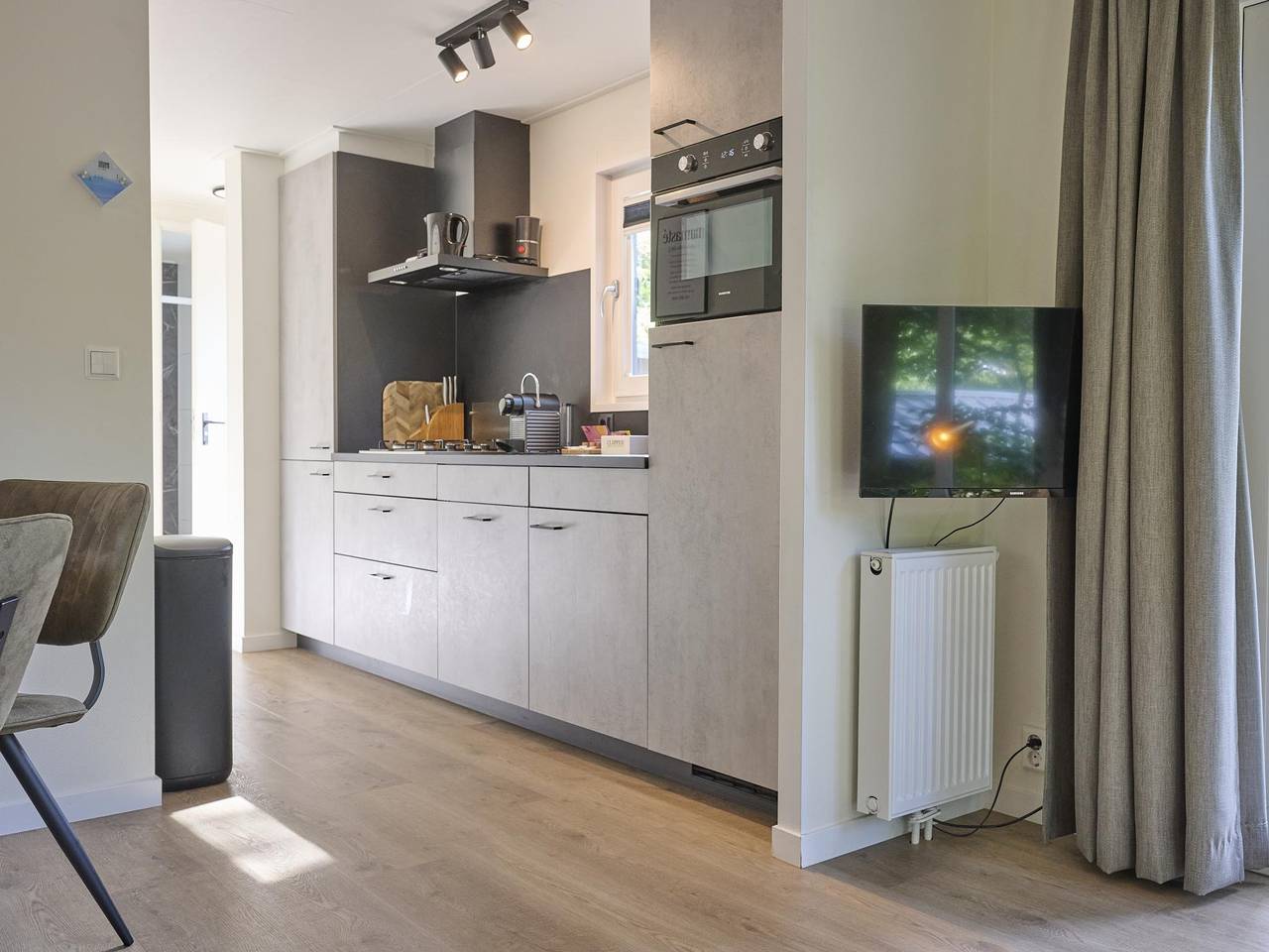 Royale sfeervolle lodge op een rustig bospark in Nunspeet, Veluwe