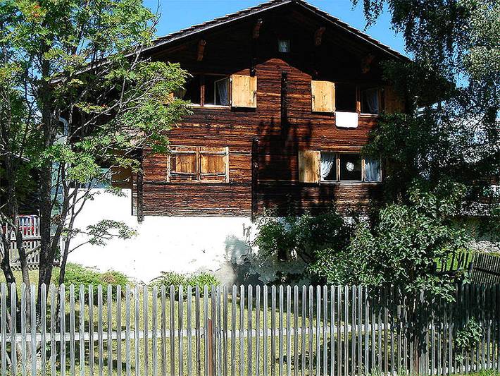 Ganze Ferienwohnung, Ferienhaus Casa Cadruvi, Obersaxen-Giraniga - 6 Zimmer Ferienhaus für max. 6 Pers. in Obersaxen, Obersaxen-Mundaun