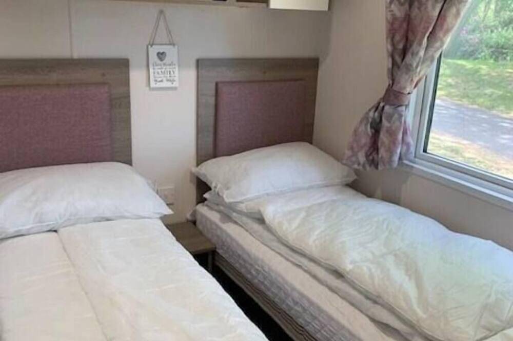 6 Lakeside Retreat | Fishing | Butlin's | Sleeps 6 in Minehead, Somerset