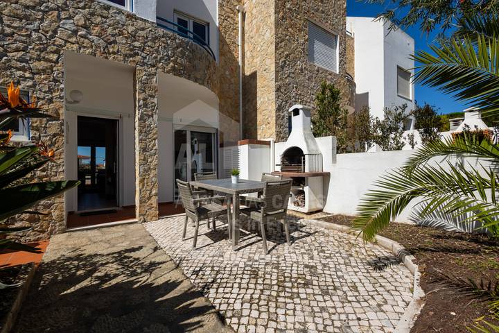 Apartamento para 6 personas, con Balcón además de Terraza y Jardín en Ericeira