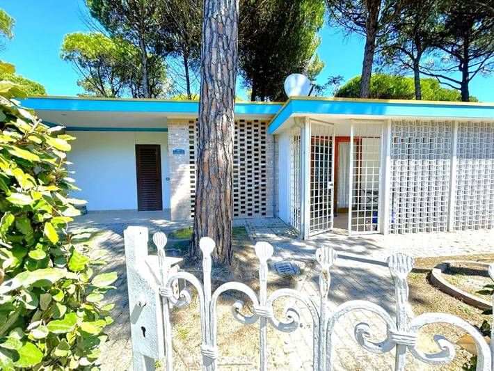 Ferienwohnung für 6 Personen, mit Terrasse und Garten in Bibione