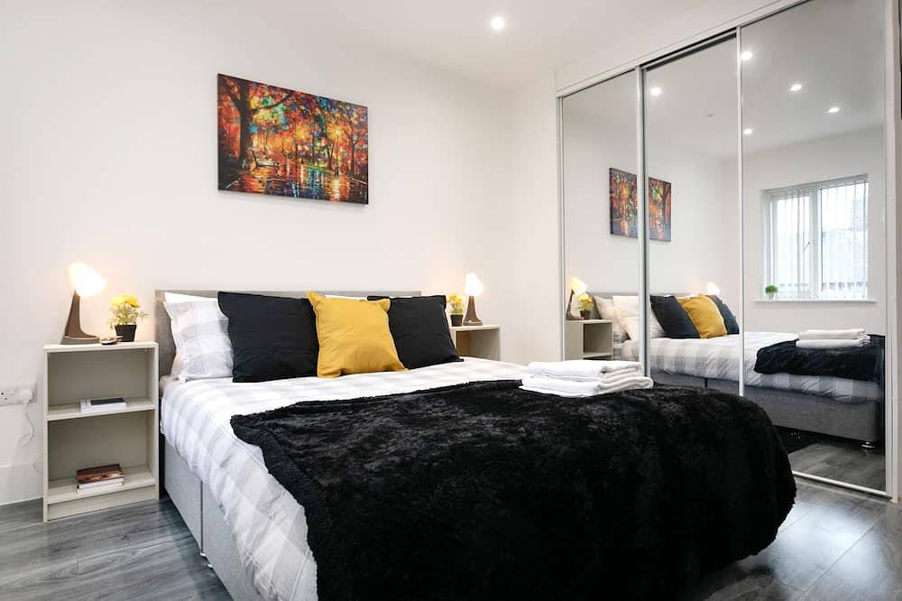 Entire apartment, Nottingham Top Serviced Home (Chayil Experts) in Nottingham, East Midlands