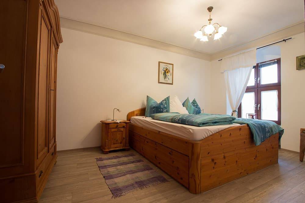 Ganze Wohnung, Zentral gelegene, historische Ferienwohnung für 4 Personen in Amberg, Ostbayern
