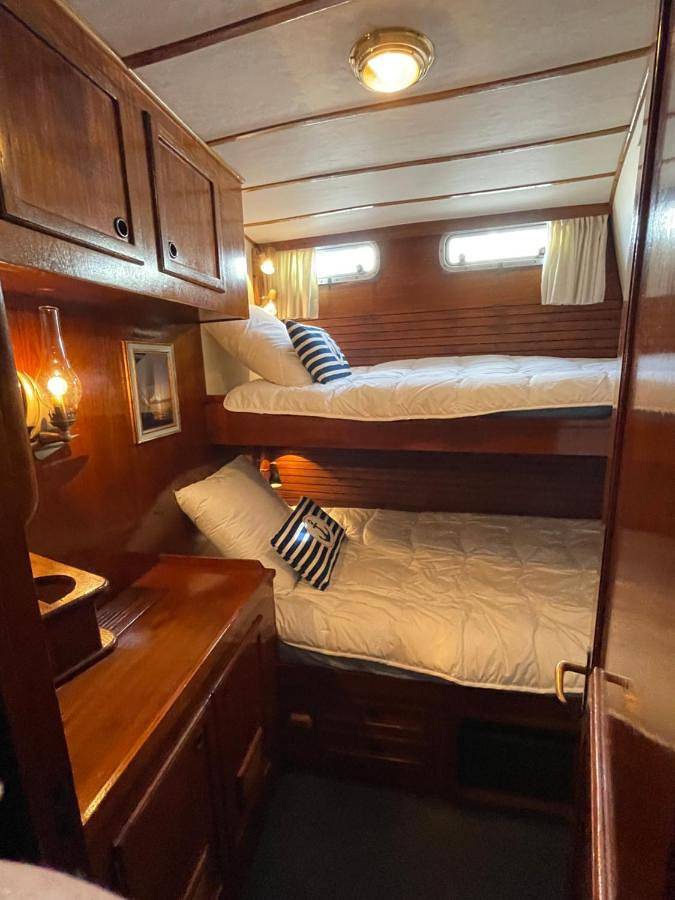 Bateau pour 6 personnes, avec vue et terrasse en Bretagne - 3