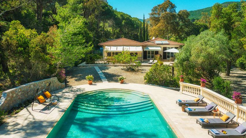 Villa für 12 Personen, mit Terrasse und Garten in Lacona