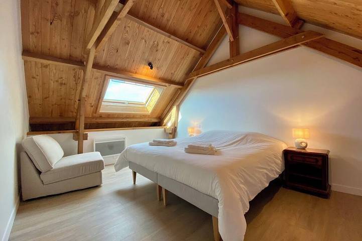 Gîte pour 14 personnes, avec jardin