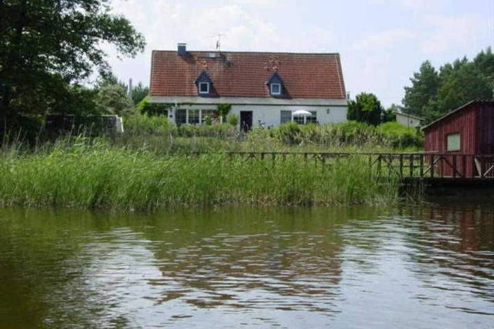 Apartement Pusteblume - Fischerhaus Pension in Roggentin (Mirow), Mirow
