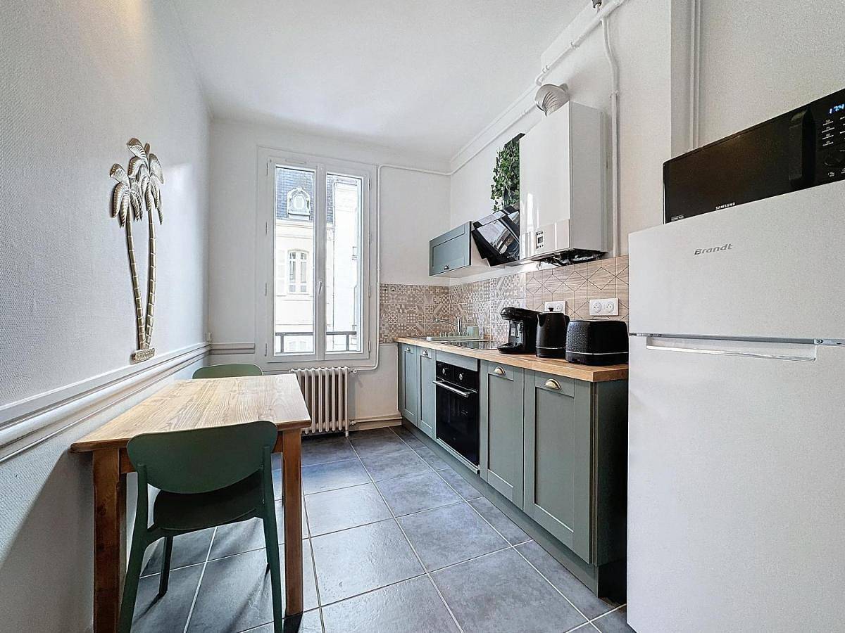 Appartement entier, One-Bedroom Apartment in Montluçon, Région de Montluçon