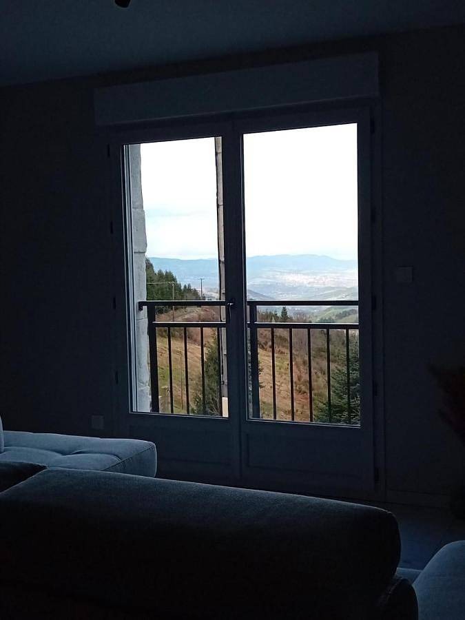 Location de vacances pour 8 personnes, avec jardin et vue à Doizieux - 3