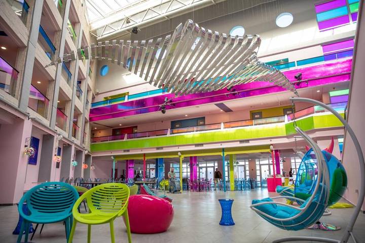 Hôtel pour 6 personnes, avec jardin ainsi que piscine et bassin pour enfant - 1