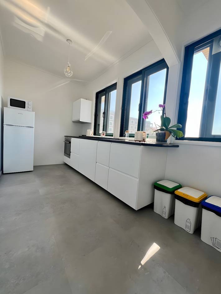 Holiday Home 'Beautiful Apartment Facing The Sea' with Wi-Fi in Esmoriz, Aveiro District