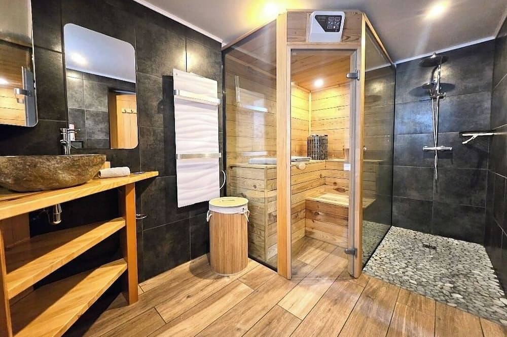 Ganze Wohnung, 2P gîte with sauna on the Route des Vins near Colmar in Bergheim (Elsass), Regionaler Naturpark Belchen der Vogesen