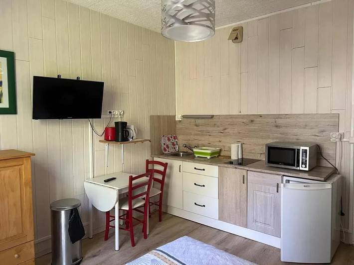 Gîte pour 2 personnes dans Thermes De Neris Les Bains Neris Les Bains