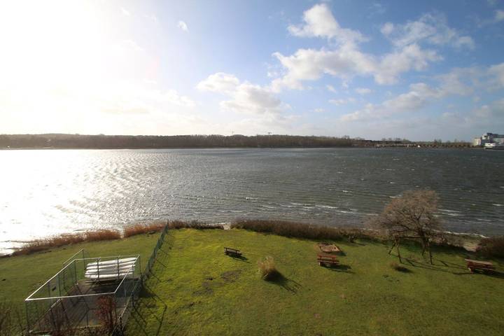 Ferieleilighet for 4 personer, med innsjøutsikt og balkong i Heiligenhafen