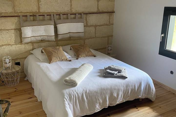 Location de vacances pour 6 personnes, avec jardin à Saint-Denis-de-Pile - 4