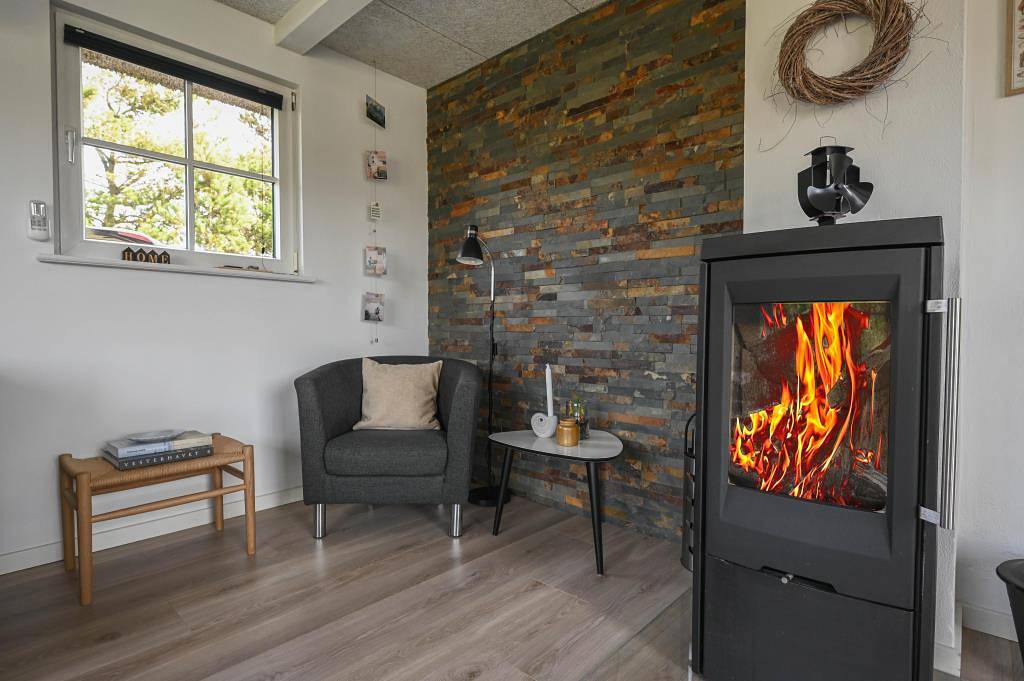 Chic und modern eingerichtetes Ferienhaus nahe dem Nordseestrand in Tim, Ulfborg