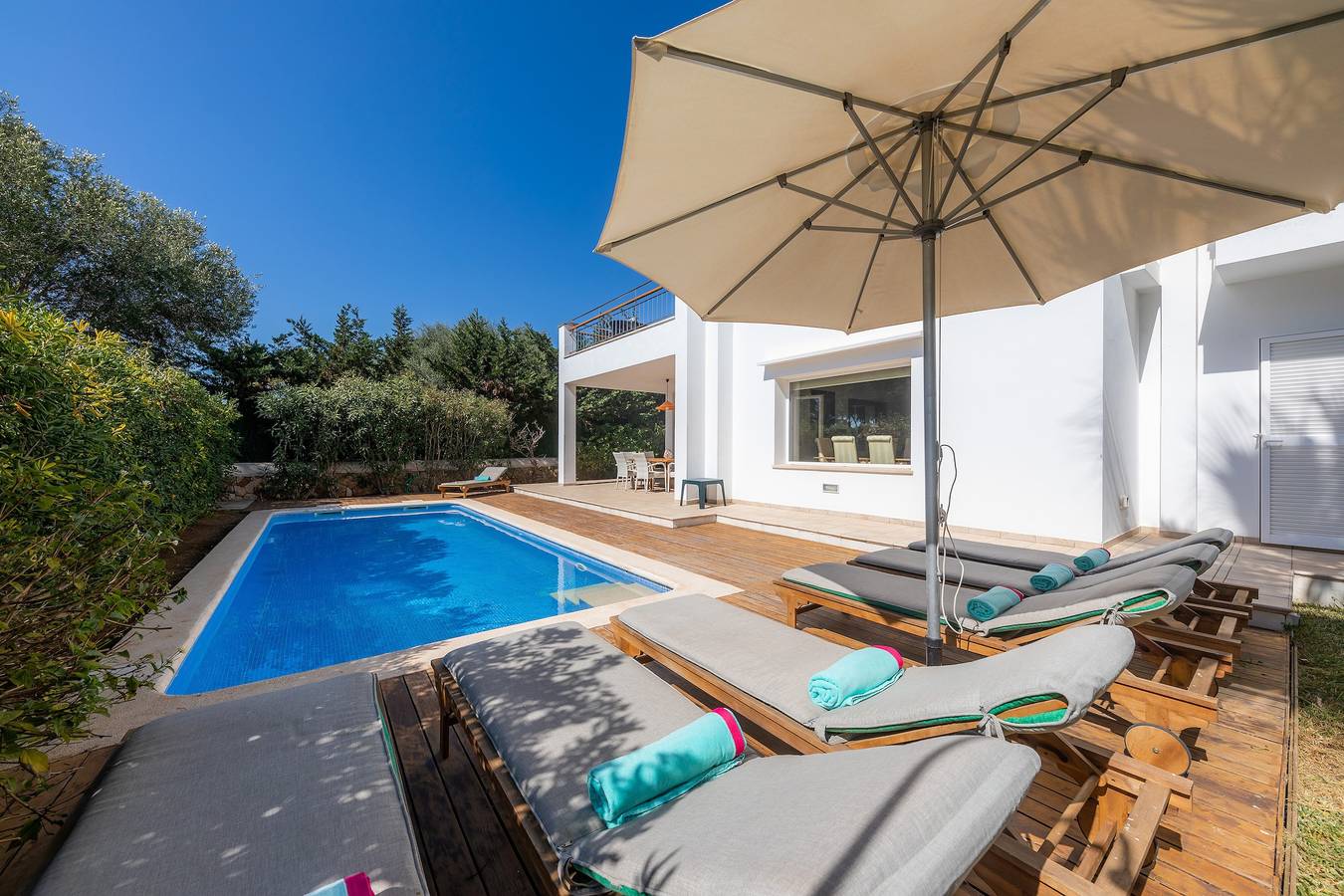 Haus mit Bergblick, Pool, Garten, Terrasse, Klimaanlage und Wlan in Cala Egos, Santanyí
