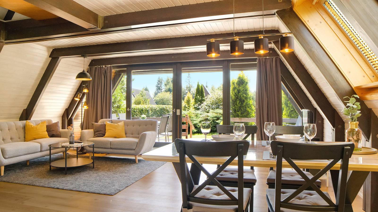 Ferienhaus 'Auszeit' mit Terrasse & Garten in Schramberg, Mittlerer Schwarzwald
