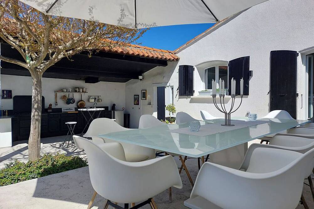 Design guest rooms & lodges. Design inspired by the Bauhaus. in Bagard, Alès und Umgebung