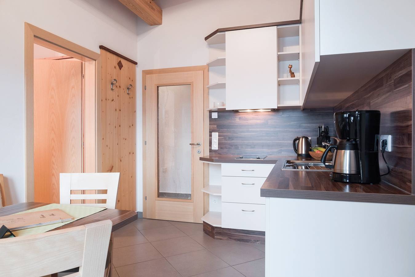 Apartamento entero, Apartamento "Hofschenke Pfeiftal Heuduft" con balcón, jardín y Wi-Fi in San Leonardo in Passiria, Val Passiria