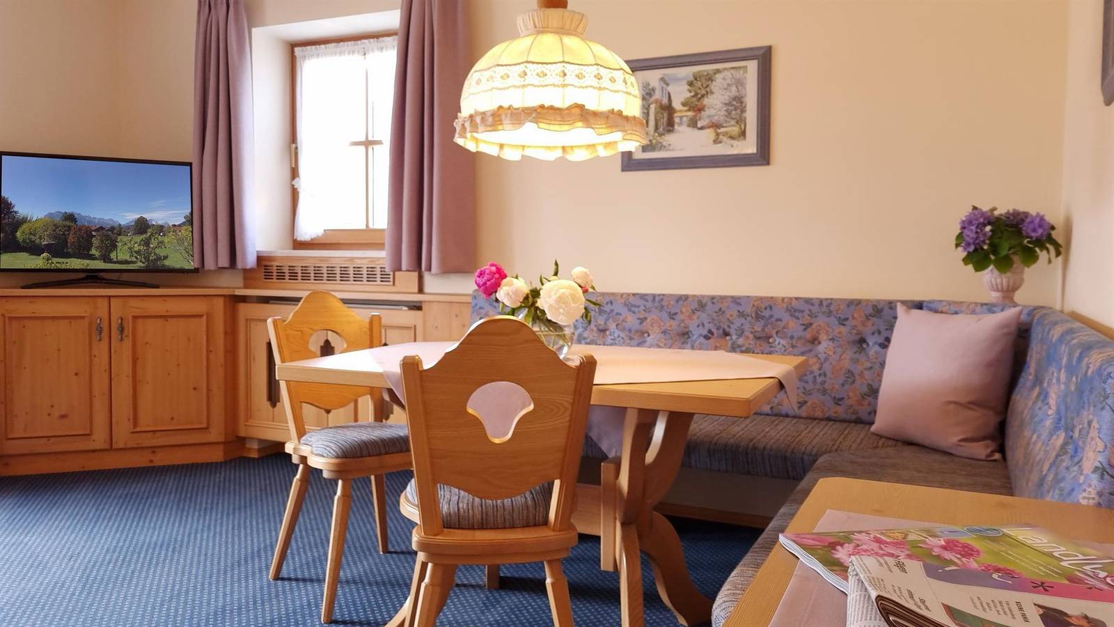 Ganze Wohnung, Ferienwohnung '2' mit Bergblick, Gemeinschaftsgarten und Wlan in Krün, Bayerische Alpen