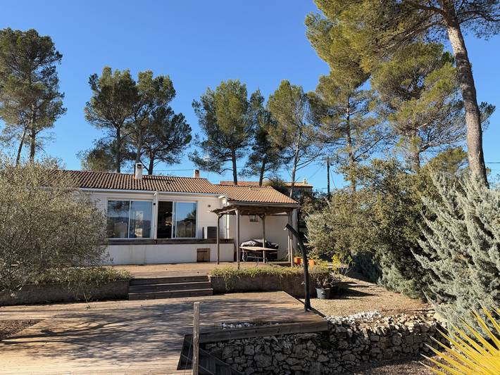 Gîte pour 6 personnes, avec Piscine à Sillans-la-Cascade - 4