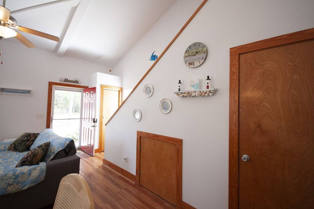 City Woes to Sandy Toes (tierfreundlicher, eingezäunter Hof) in Oak Island (NC), Brunswick County