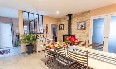 Location de vacances pour 2 personnes, avec terrasse et jardin à Corme-Royal