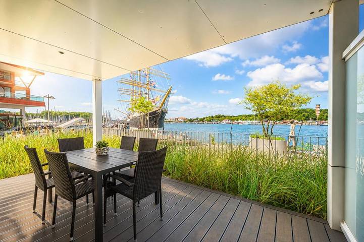 Ferienwohnung für 6 Personen, mit Whirlpool und Terrasse