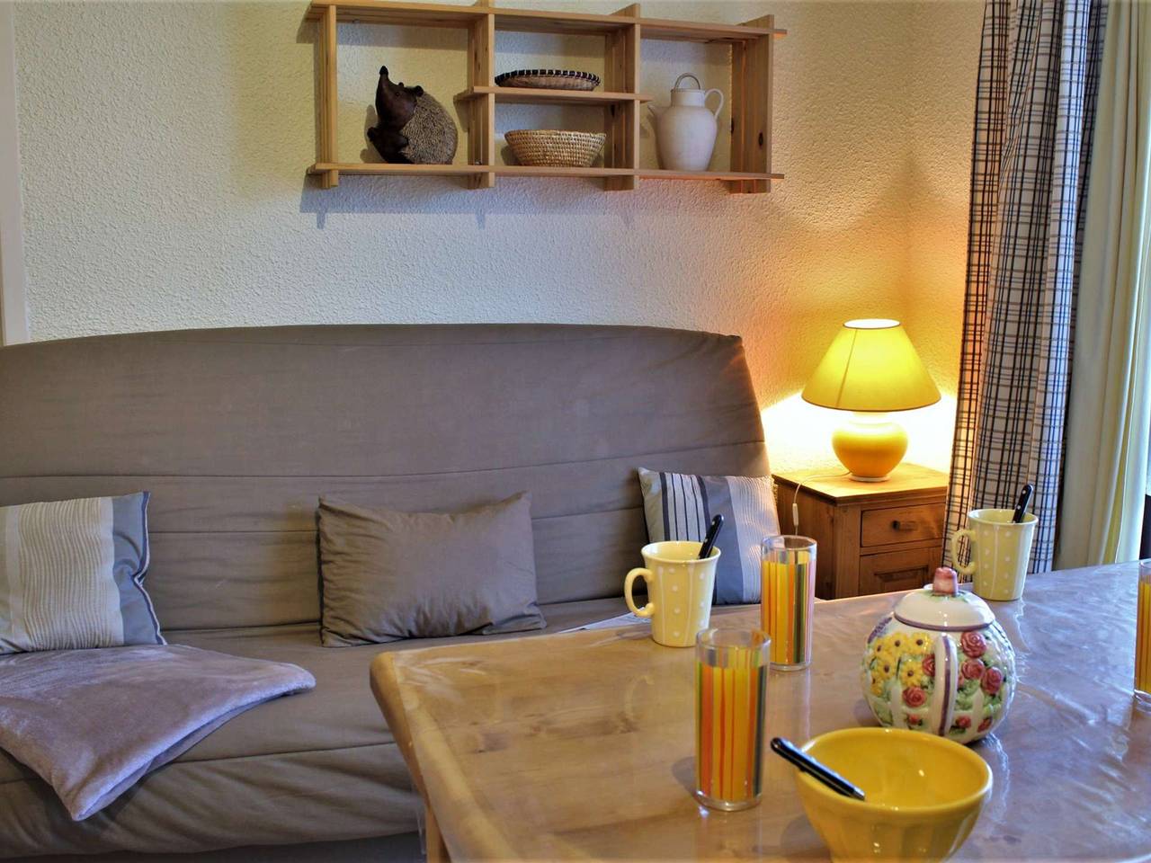 Apartamento entero, Apartamento cerca de pistas con piscina y balcón en Risoul in Station de Risoul, Risoul