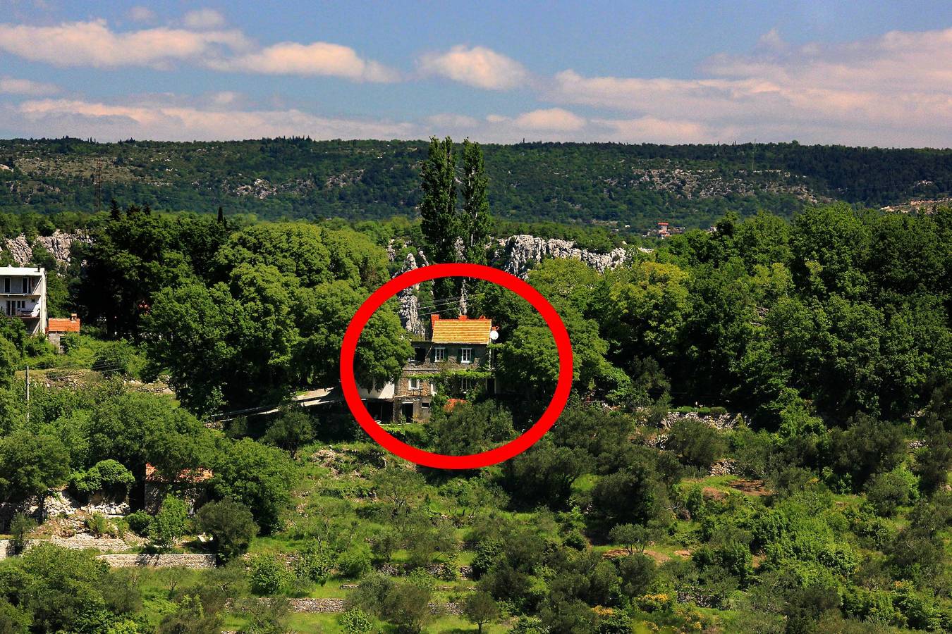 Ganze Wohnung, 1-Zimmer-Ferienwohnung mit Terrasse und Meerblick Slime, Omis -a in Slime, Dalmatinisches Zagora