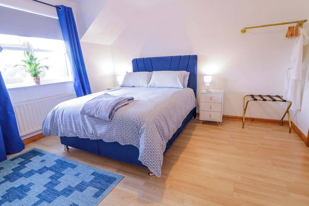 Primrose Seaside Escape, family friendly, with open fire in Portrush in Portrush, Grafschaft Londonderry