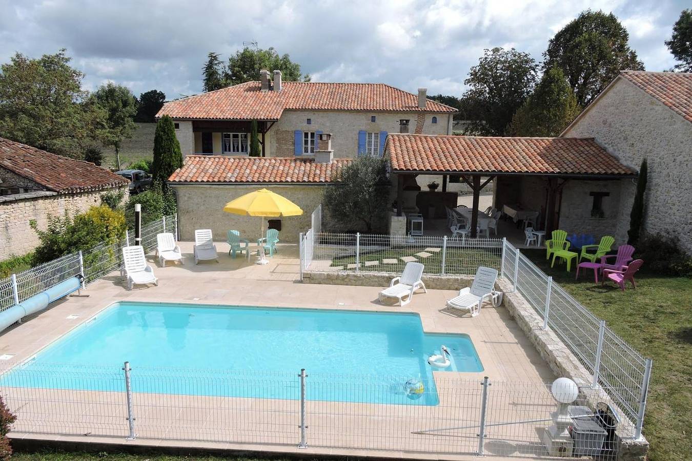 Gîte voor 8 personen met zwembad in Mauroux, Lot