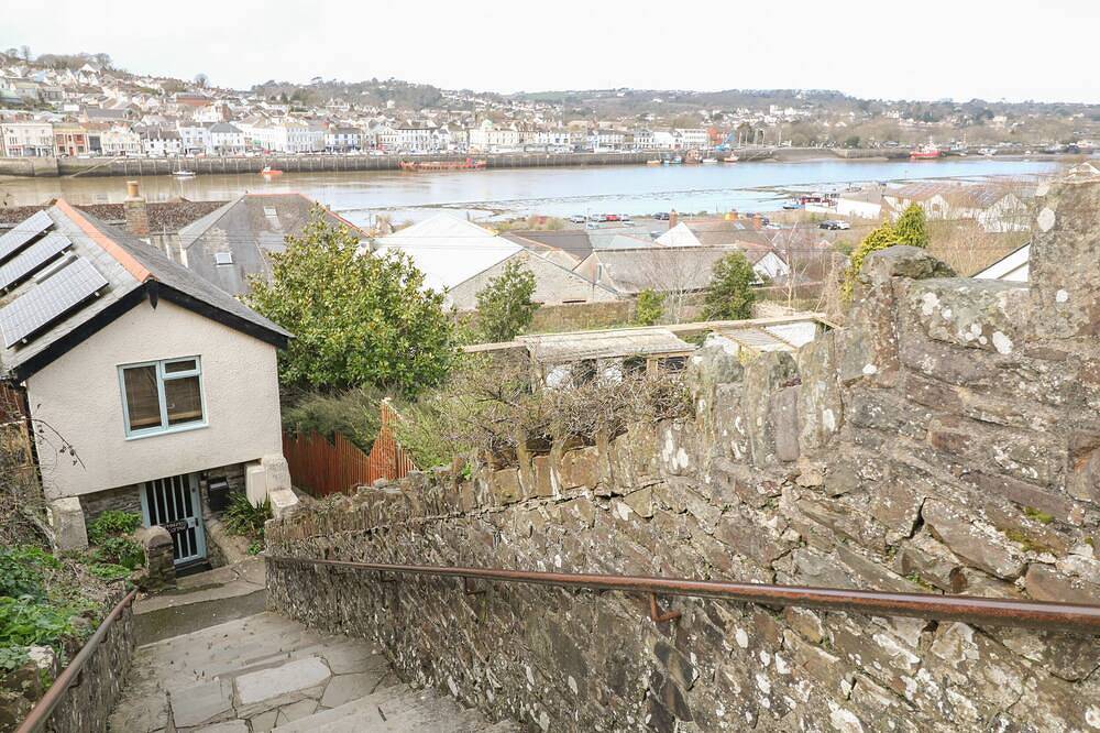 Springfield Cottage, family friendly, with a garden in Bideford in Bideford, Devon