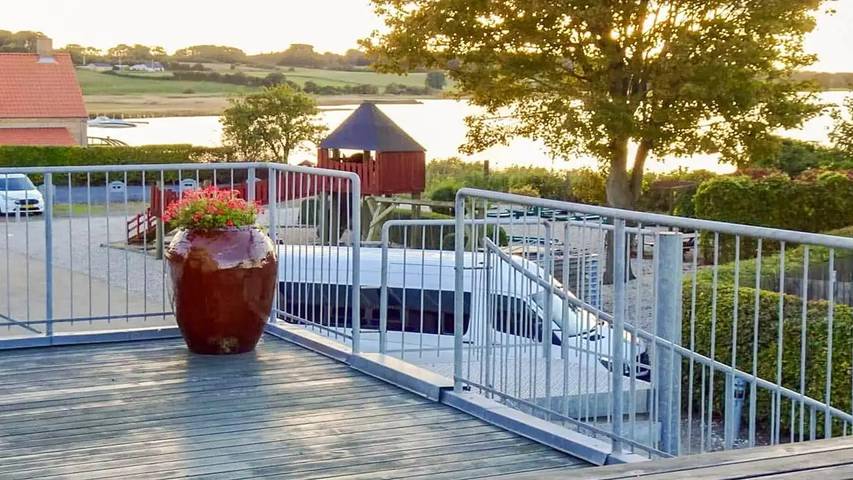 Ferienhaus für 7 Personen, mit Pool und Whirlpool sowie Terrasse und Sauna in Hejlsminde - 3