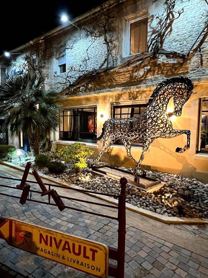 Hôtel pour 4 personnes, avec jacuzzi et terrasse, animaux acceptés