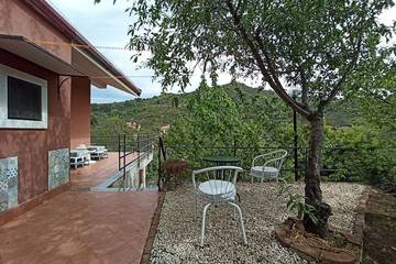 Location de vacances pour 5 personnes, avec jardin et balcon, animaux acceptés à Piedimonte Etneo