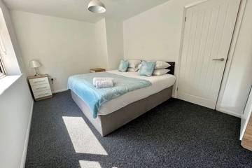 Apartment for 4 People in Bedford, Bedfordshire, Photo 2