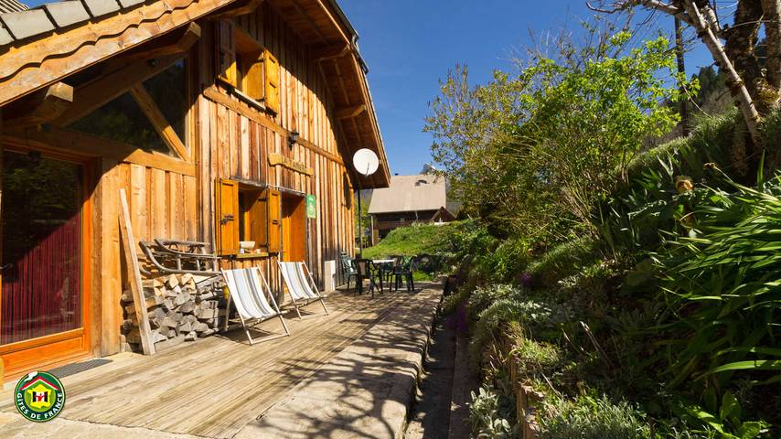 Gîte pour 3 personnes, avec Terrasse ainsi que Jardin et Vue