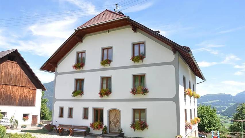 Ferienwohnung für 5 Personen, mit Garten