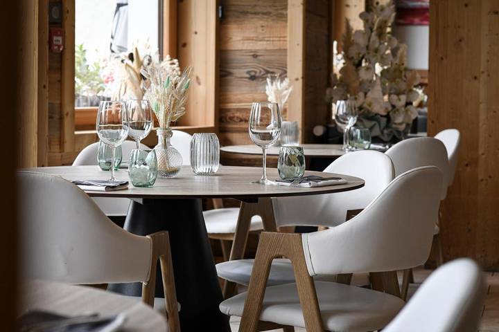 Hôtel pour 2 personnes, avec sauna et jardin ainsi que piscine et jacuzzi à Chatel - 3